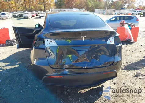 2024 Tesla Model Y Long Range Dual Motor All-Wheel Drive/Rwd from USA, damaged, VIN 7SAYGDED1RA321691